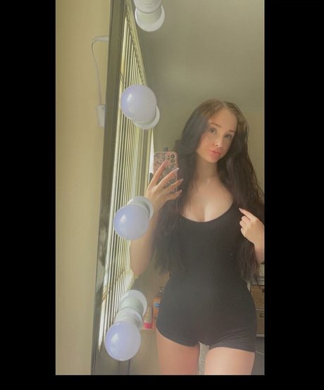 taliah nugg exclusive model pics