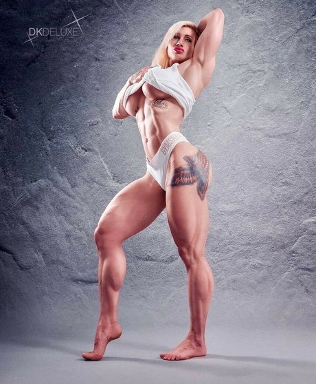 Marina Putziger model erotic photo