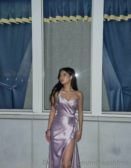 minaashfree pornstar beautiful photo