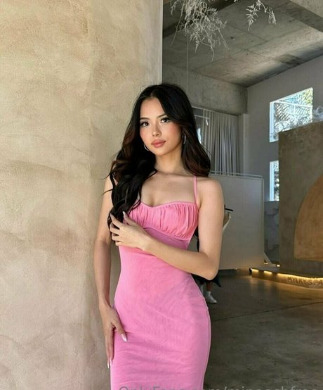 minaashfree model sexy photos