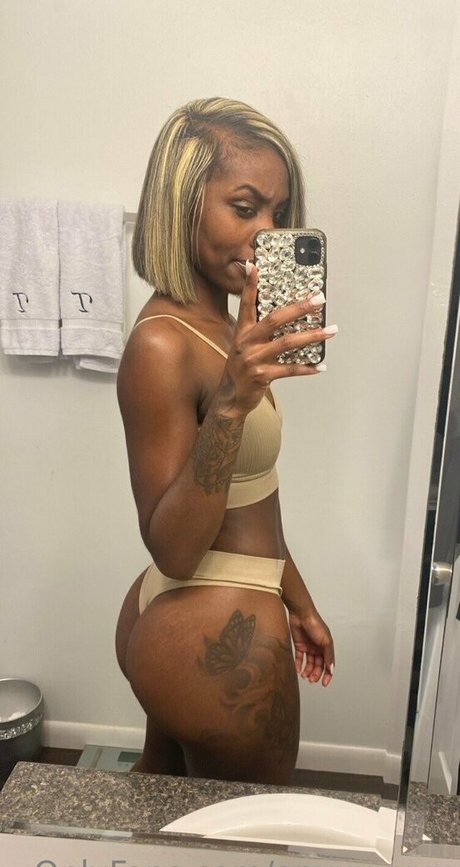 onyxxxxxx nudes star images