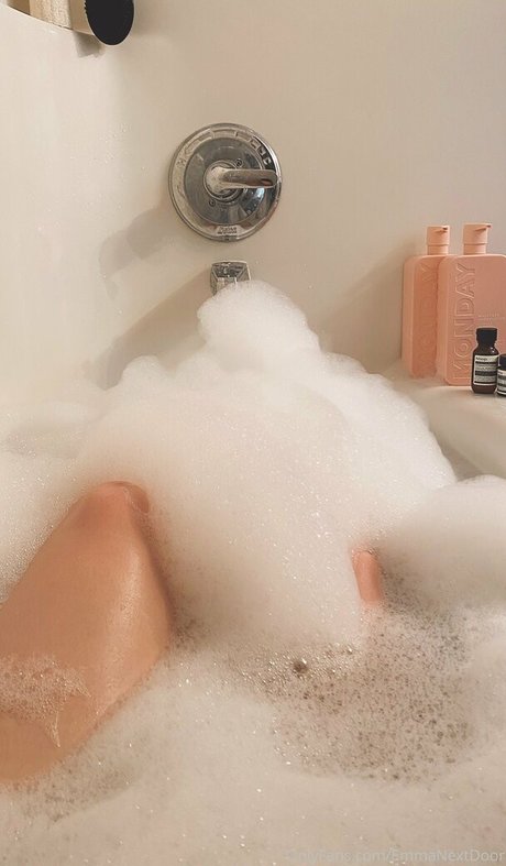 emmanextdoor profile image