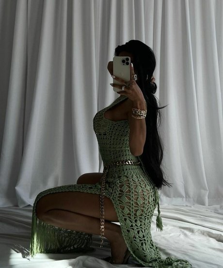 latina teen pussy onlyfans naked photos