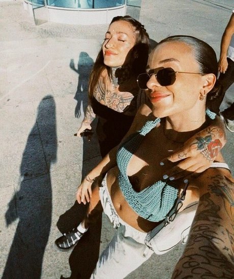 janadeoliveira_ beautiful model photo