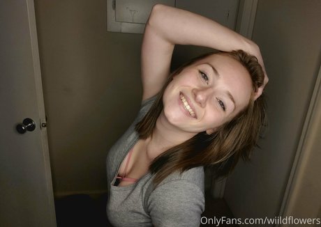 liittleladyfree pornographic actress photos