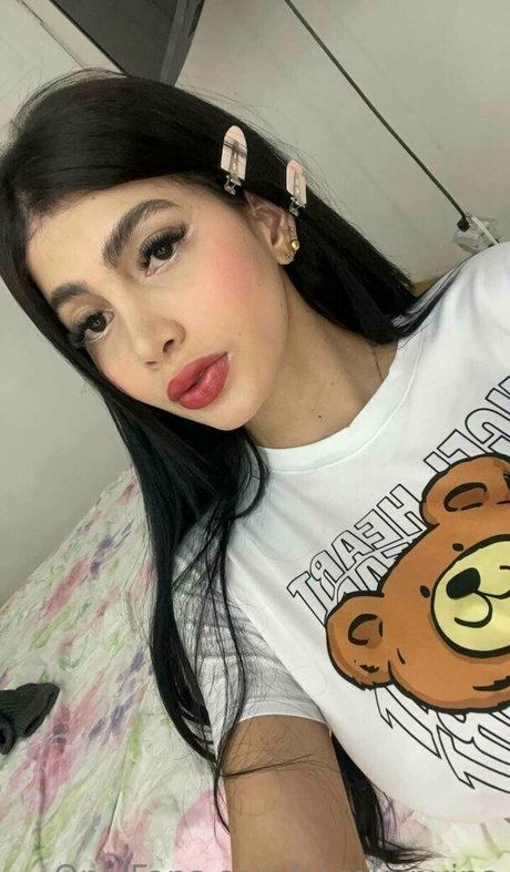 carolainvina naked pornstar picture