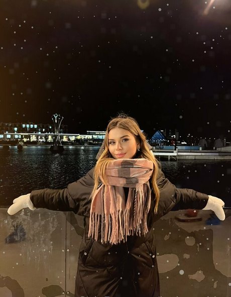 lucky ashley hot star archive