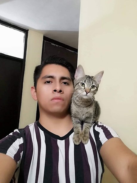 Santy Hernandez perfect actress pictures