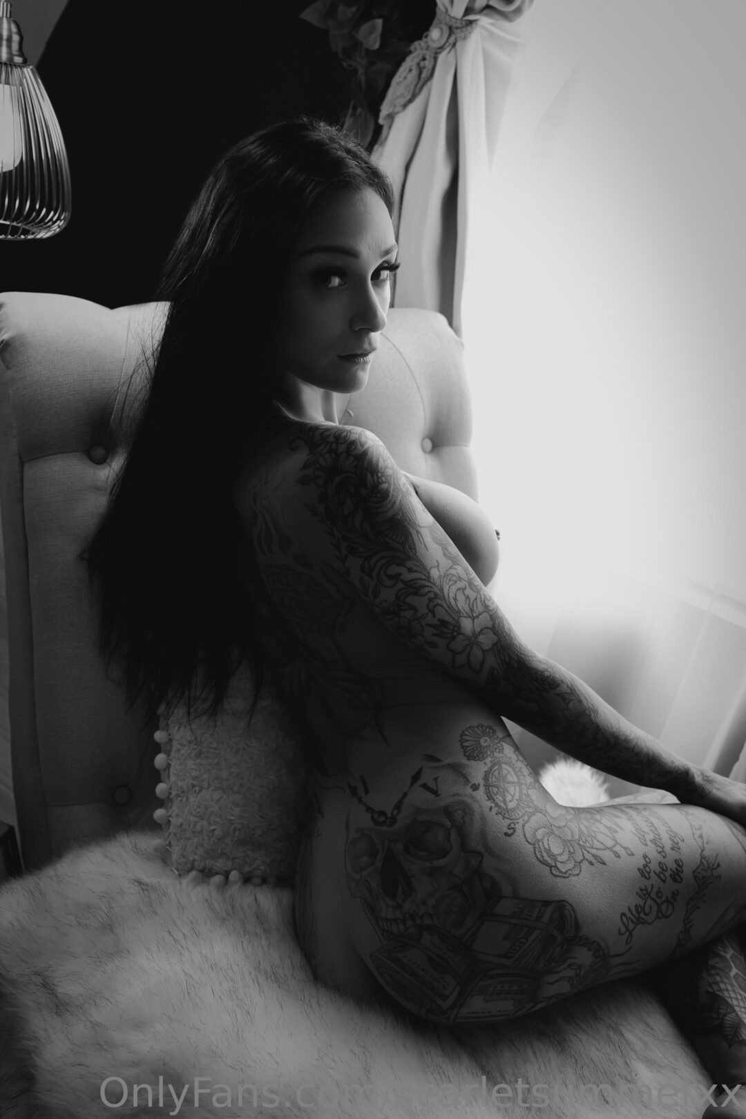 Scarlet Summer nude star photos