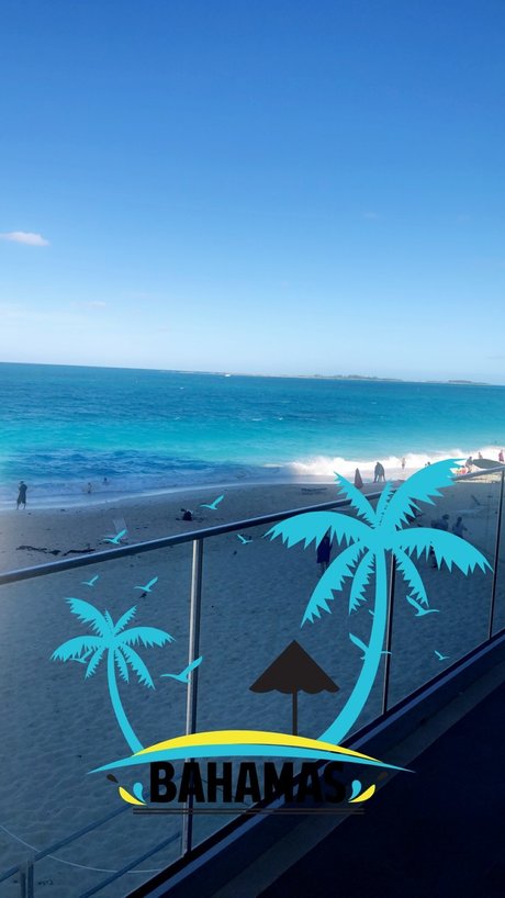 savannareyy model hot photo