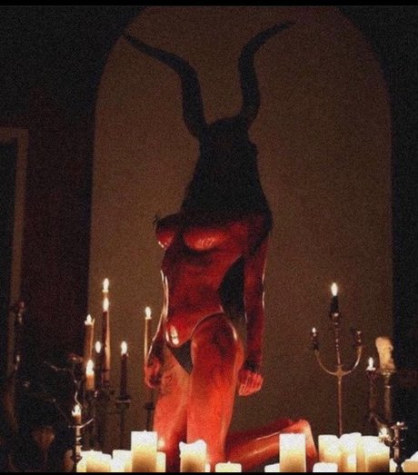 Raymond Hernandez star nude image