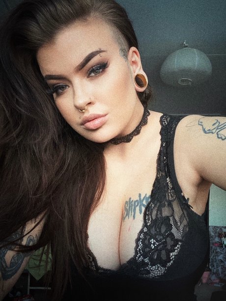 simona pornographic actress pictures