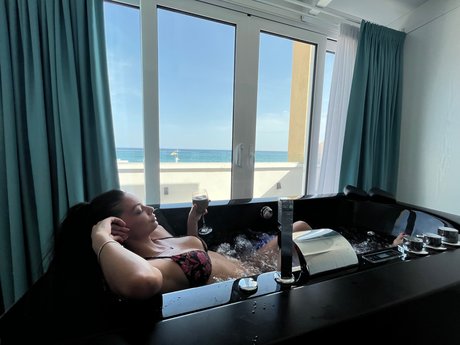 asian teen feet onlyfans erotic pic