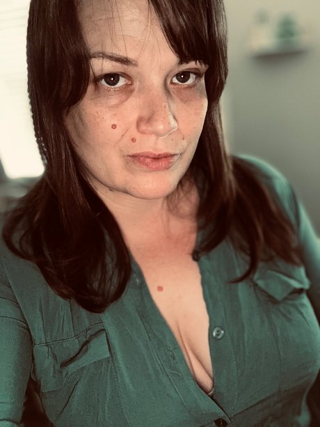 Meadow Rose exclusive pornstar img