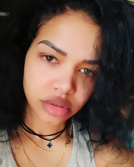 Tu Diosa Paulino star nudes archive