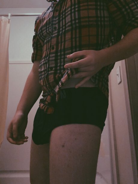 Tyler Ontario sexy model img