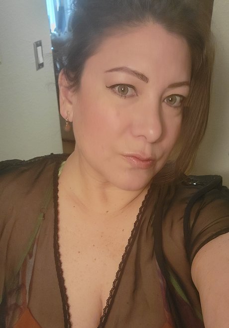 DollaQueen star pretty images