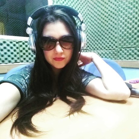 yeiza music nude model images