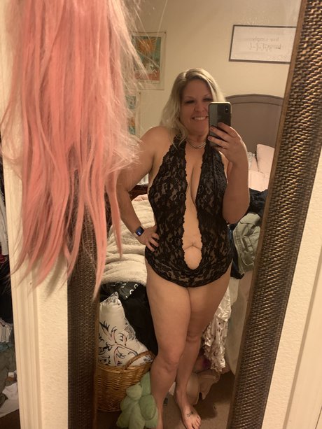 MakeTheMoistOfIt xxx star galleries