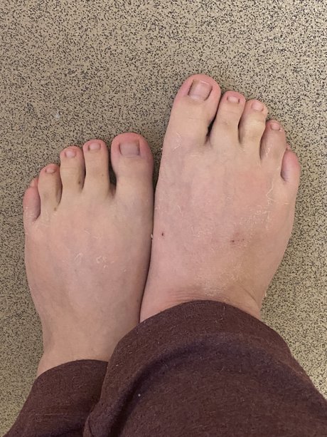 Feet XXX Fest free model images