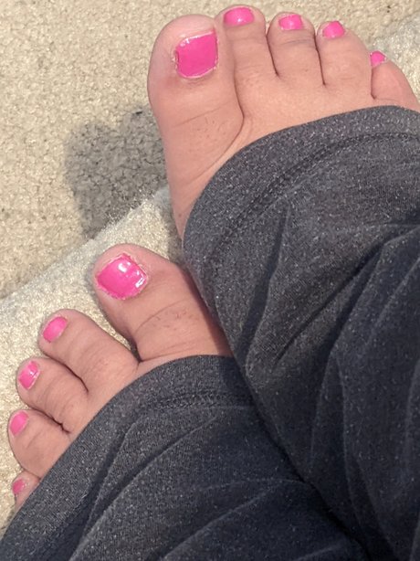 Zeaya model free pic