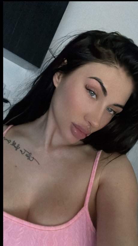 Golden Bunny free model galleries