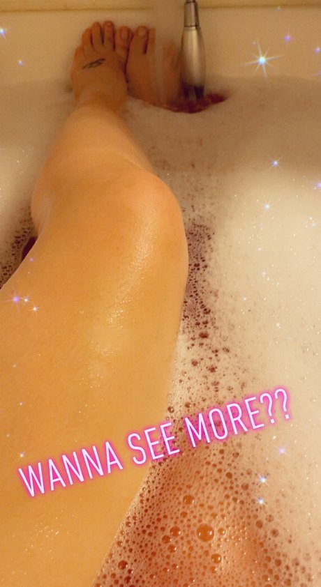 Scarlett Brew_ model perfect img