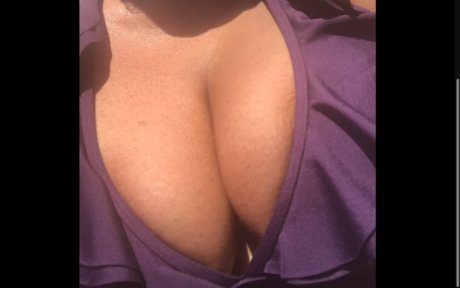 Wittney Phoenix star sexy images