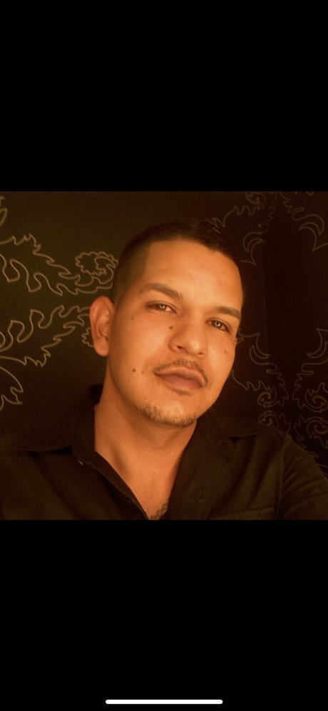 Isaacromero model hot img