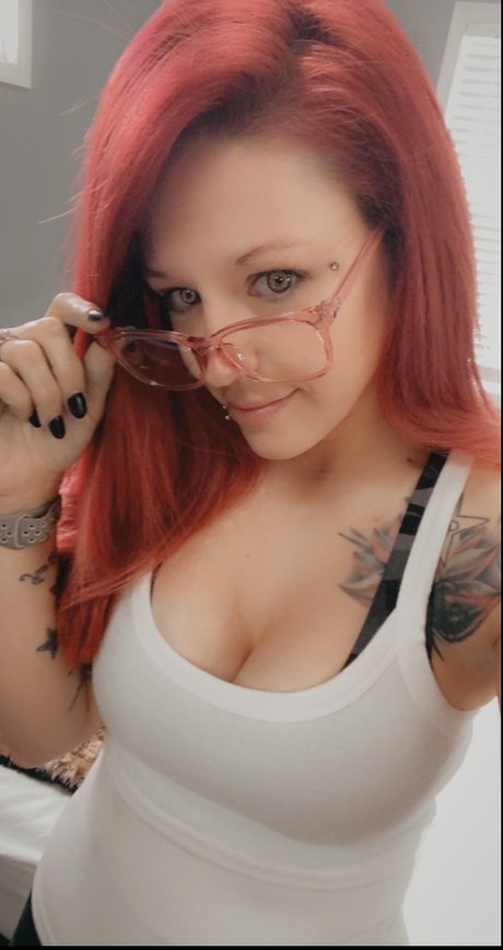 Crystal Lund top profile image