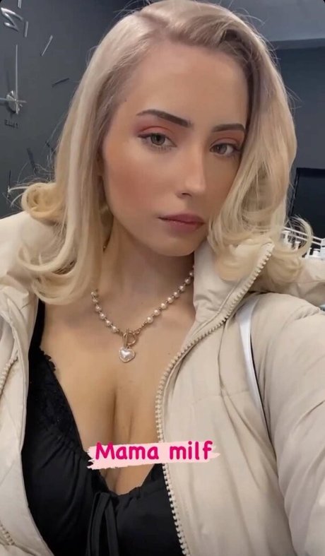 goth girls onlyfans hot pics