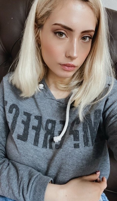 Athena Cosplay art model photos