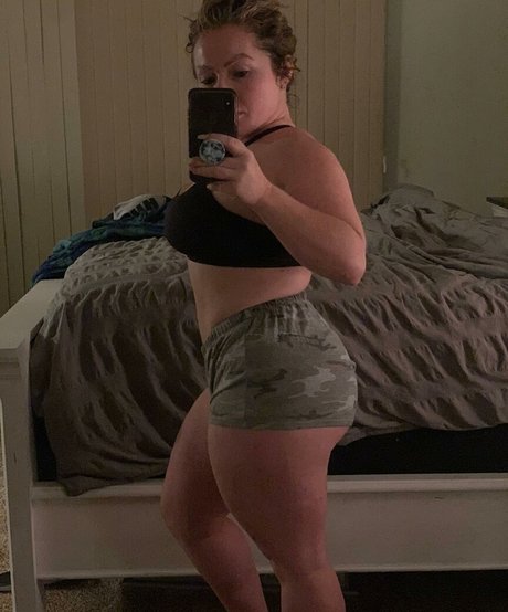 notyouraverage best model pics