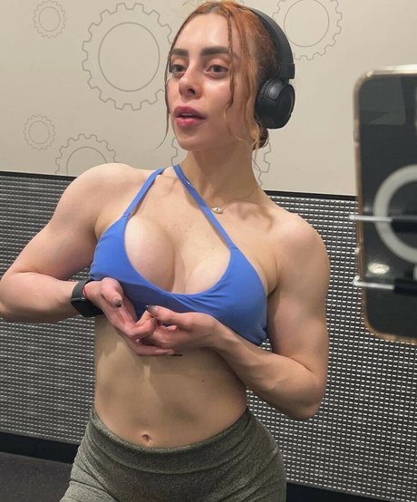 Aranzasinte hot actress picture