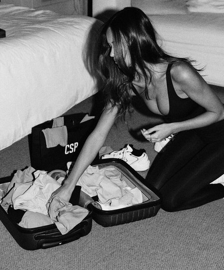 Isabelle Mathers model hd photo