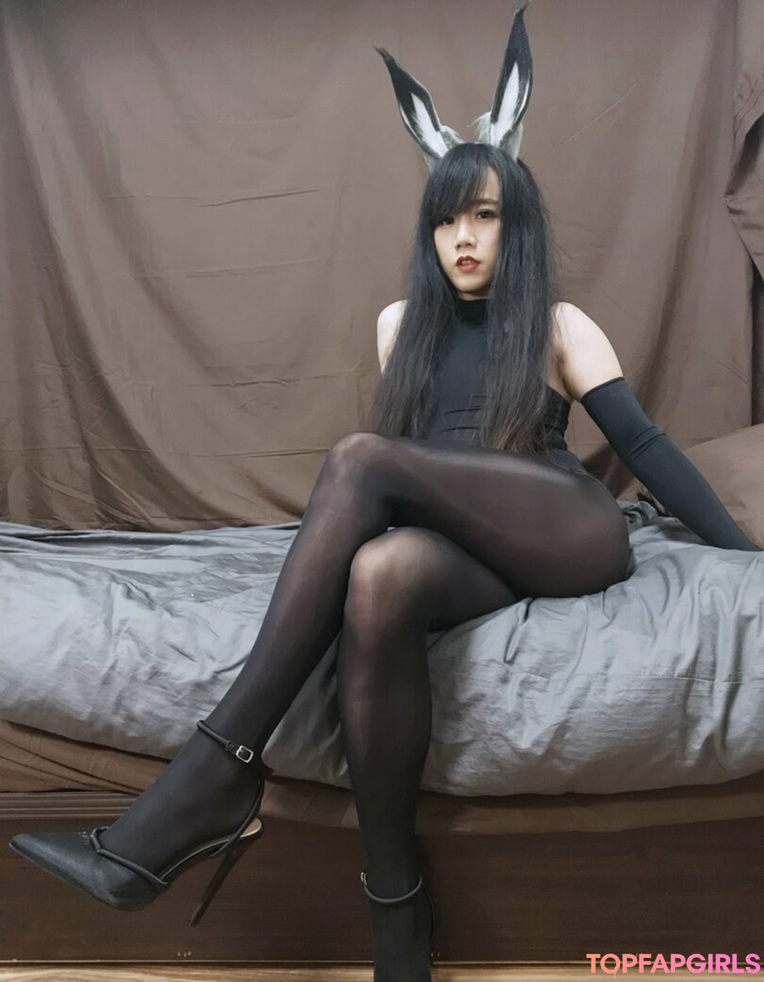 Charlotte Niya model best images