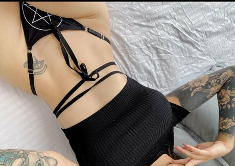 petite skinny onlyfans beautiful naked gallery