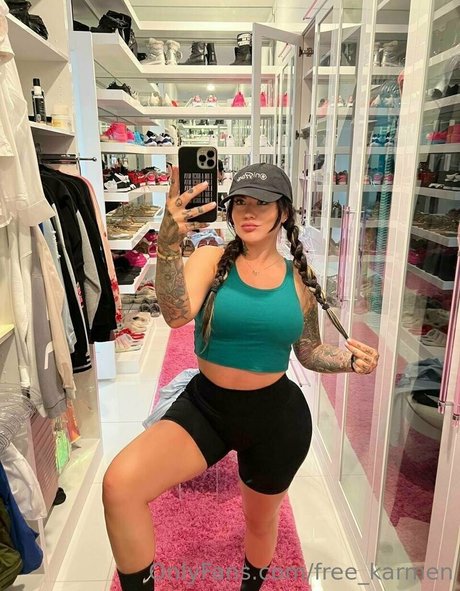 free karmen model pornographic gallery