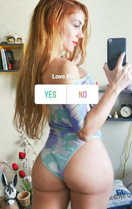 Femme Felis model hd picture