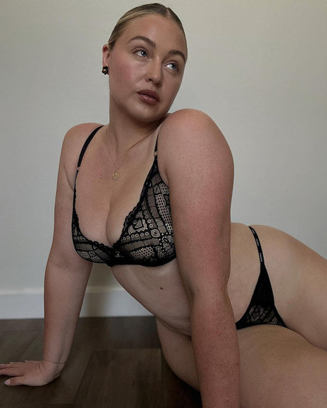 bbw feet onlyfans art naked image