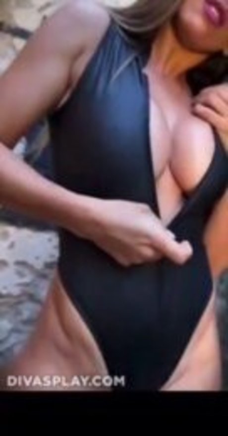 hottest midget onlyfans sexy nudes picture