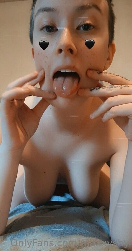 maxxyshy star xxx photo