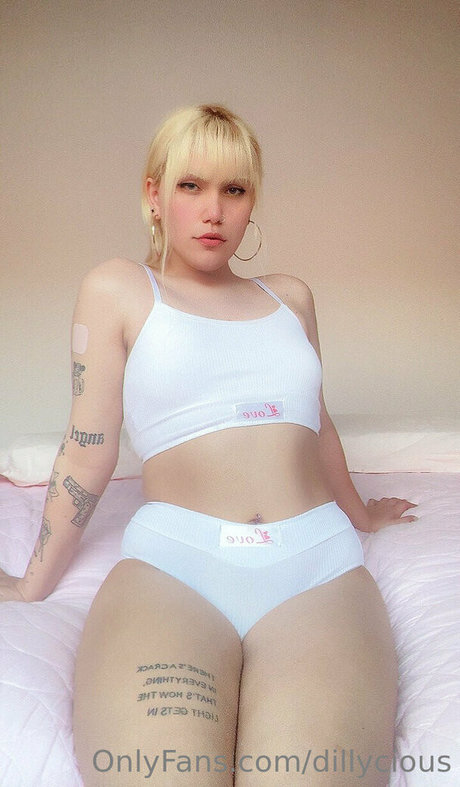 dillycious beautiful pornstar pictures