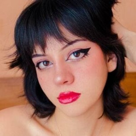 Aquilatrix666 xxx model photo