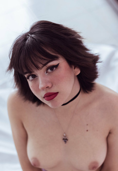 Aquilatrix666 star naked picture