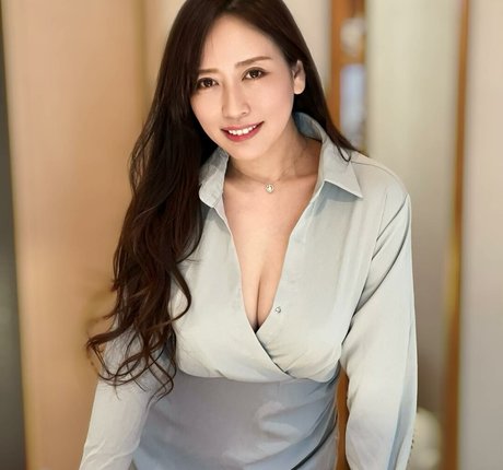 mino 113 xxx pornstar photo