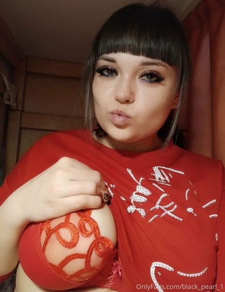 lara horn free actress pictures