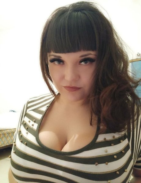 lara horn pornstar nice pic