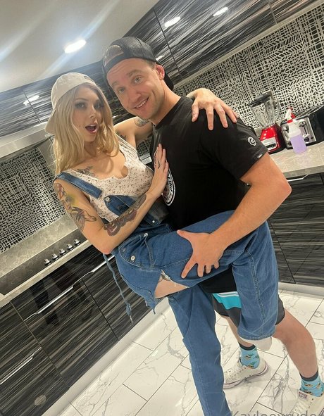 redhead threesome onlyfans hd pic