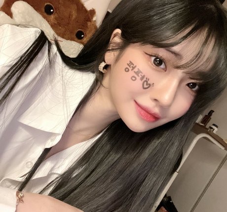 blonde midget onlyfans art naked image